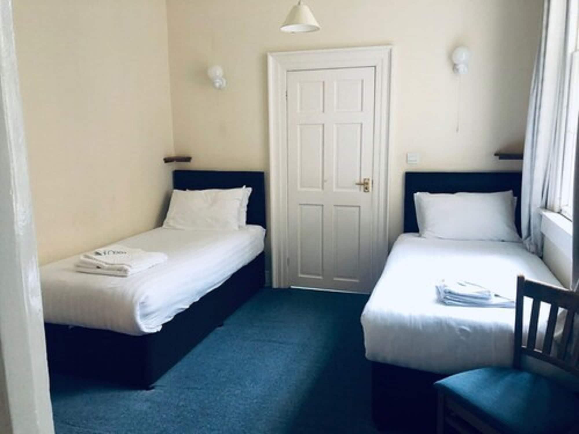 Parade Park Accommodation Бат Екстер'єр фото